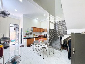 ngộp bán gấp mặt tiền nhà 2 tầng 122m² gần bv thủ đức đường xe tải giá tốt chỉ 6.99 tỷ!