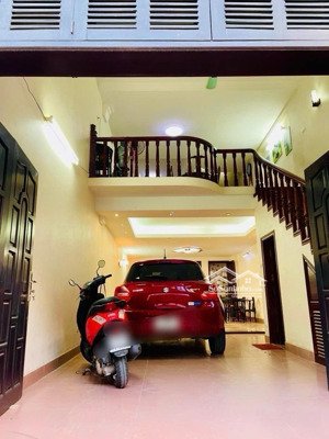 nhà trần cung - cầu giấy - ô tô ngủ trong nhà - 30m ra mặt phố - nhà đẹp ở ngay