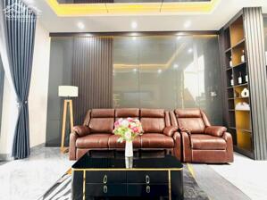 Nhà MÊ,MỚI,100%,4*21m,hẻm Nguyễn KHuyến,thông Trần Nhật Duật,gần Trung Nguyên