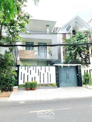 nhà khu tên lửa, 8x20 2 lầu 4 phòng ngủ 5wc, gần aeon mall. lh 