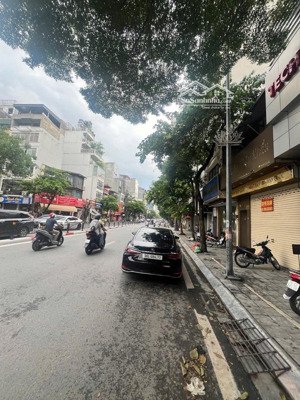 bán nhà tôn đức thắng, mặt phố, kinh doanh, vỉa hè đá bóng, vị trí cực đẹp, 50m2, 35 tỷ