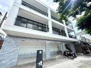 cho thuê nhà mặt tiền đường phạm văn đồng quận bình thạnh diện tích 100m2, trệt 2 lầu giá 75tr