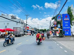 bán dãy trọ mặt tiền đường số 4,p linh tây. gồm 9 phòng trọ trệt + lửng cho thuê 30 triệu/tháng