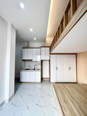 tòa căn hộ thang máy phương liệt: 90m², 7 tầng, dòng tiền hơn 1.6 tỷ/năm giá 24.5 tỷ