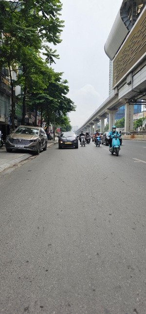 cần bán 125m2 đất, tặng nhà 63m2, 2 tầng, nguyễn trãi, thanh xuân, chưa đến 19 tỷ