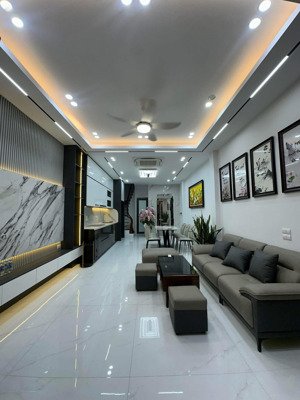 bán nhà phố trương định - ngõ thông ô tô - 5 tầng thang máy. sổ đỏ vuông đẹp