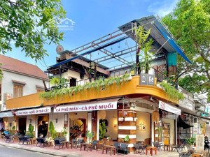 siêu hot.cho thuê mbkd lô góc tp giao lưu phạm văn đồng.dt 160m2 x 3t,mt lô góc 25m,giá 120tr/th