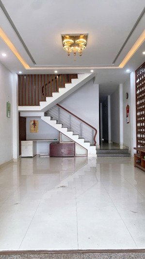 bán nhà 2 tầng đường 7m5 nguyễn xí