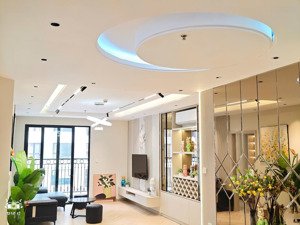 bán nhanh căn 3pn - 119m2 - 2 ban công - tầng trung đẹp. nhà ở sạch sẽ giữ gìn. có slot xe ô tô