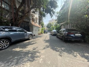 giảm 35 tỷ còn 28 tỷ - hẻm nhựa 8m huỳnh văn bánh, p14, pn - (8x20m) gp 5 tầng - giá 28 tỷ tl