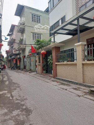 chính chủ gửi bán nhà cấp 4 phố lụa, vạn phúc, vừa ở vừa mở cửa hàng, 46.5 m2, 9.8 tỷ