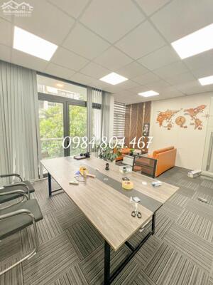 Cho thuê văn phòng dt 70m2 giá 14 triệu tại phố Hàm Nghi,Nam Từ Liêm,chia sẵn phòng ban