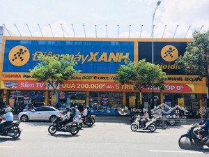 siêu đẹp! bán nhà mặt tiền chế lan viên - dt: 18.5 x 55m. nhà cấp 4 - hđt: 170 triệu. giá 70 tỷ