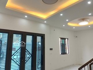 nhỉnh 4 tỷ có căn nhà thoáng sáng ở trung tâm phường phú lương, hà đông