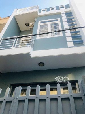 bán nhà 2 tầng đường 40 linh đông 70m sổ hoàn công chuẩn gần ngã 5 thủ đức nhà đẹp vô ở ngay
