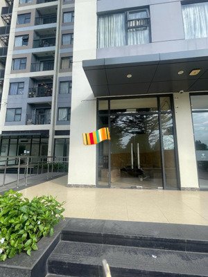 hàng ngộp rẻ bán shop 4 tỷ 6 mặt sảnh, đã có sổ tại vinhomes quận 9