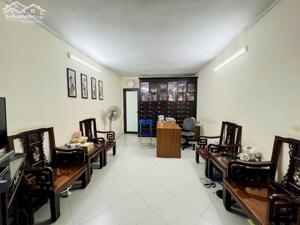 Bán nhà Huỳnh Thúc Kháng 70m2 nhà tầng 1 ngõ nông thông oto qua 6 tỷ