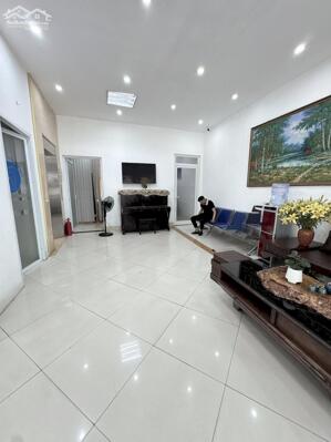 Bán nhà Lê Thanh Nghị 93m2 mặt ngõ oto kinh doanh thang máy 20 tỷ