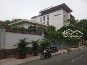 biệt thự đẹp mặt tiền đắc địa lê ngô cát, quận 3