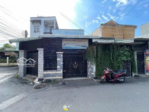 bán nhà giá rẻ mặt tiền đường kinh doanh gần cụm trường học dĩ an
