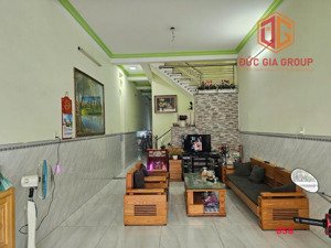 bán nhà đẹp 1t1l 1 sân thượng, n2 d2d, gần á châu giá siêu rẻ, chỉ 6,5 tỷ