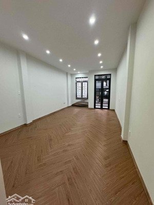 bán gấp nhà 4 tầng 64m2 tại hoa lan, p2, phú nhuận, 24,5 tỷ