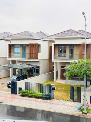 biệt thư đơn lập 250m2 tại vsip 2 chỉ tt trước 1ty9