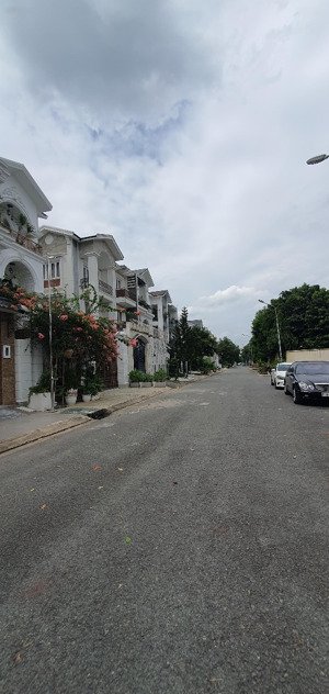 hot! khu biệt thự siêu sang ngay đặng thùy trâm - phạm văn đồng 10 x 20 / 4 lầu giá 34 tỷ tl