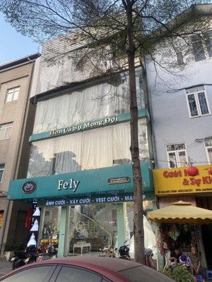 cho thuê mặt bằng kinh doanh phố nguyễn khánh toàn: dt 90m2 x 4 tầng mặt tiền rộng.
