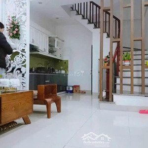 8 triệu cho thuê nhà nguyễn văn cừ - gia thụy ô tô cách 20m-gần cầu chương dương long biên-big c