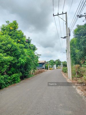bán đất chính chủ đúng 1 lô 150m2 sẵn 100m2 thổ cư ở bến cát cơ hội đầu tư hấp dẫn giá full 580tr