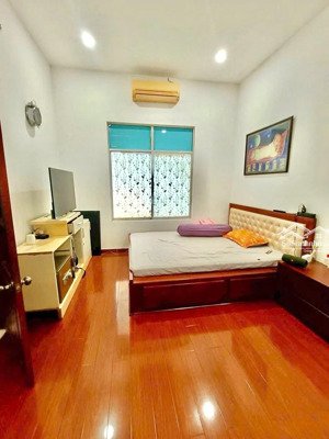 bán nhà 3 tầng lô góc 2mt đường tống phước phổ ngay công viên châu á - dt 128m2 ngang 6m cực đẹp