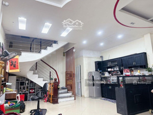 bán nhà dân xây p. việt hưng 50m2, 3 tầng, ngõ thông, oto đỗ cửa, ở sướng