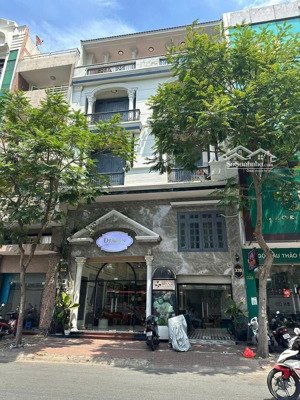 bán nhà ngang 6m mặt tiền nguyễn tri phương - quận 10 - 5 tầng - hđt: 118tr/tháng - giá: 28 tỷ