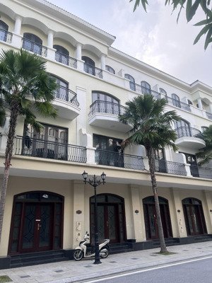 8 tỷ mà mua được 58,5m2 ở ocp 2 á?