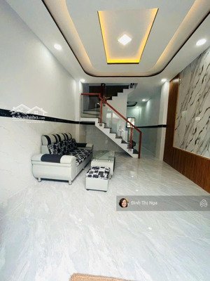 nhà 2 tầng đẹp, ở ngay, phước long a, sát chợ tây hòa, chỉ 3.95 tỷ