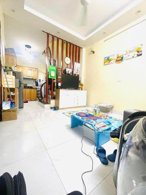 chính chủ cần cho thuê gấp nhà ngõ 65 đường an thắng, biên giang, hà đông. 30m. 4 tầng. 6,5tr/th.
