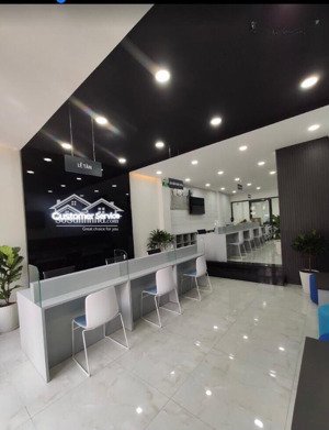 bán nhà mặt tiền đường 13 - hà quang 2 - nha trang. 3.5 tầng có dòng tiền lớn, nhà đẹp hoàn công