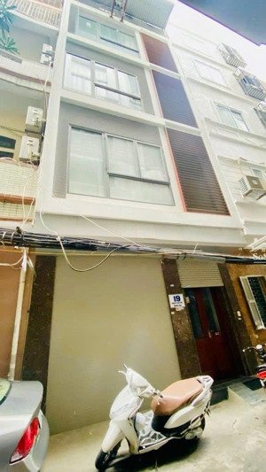 vị trí siêu đẹp, sát hồ, ngõ thông, hoàng ngân, 54m2*6t*giá chào 12,8 tỷ, ô chờ t máy, ở cực vip