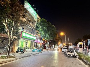 162m mặt phố ngọc trì thạch bàn - thang máy - văn phòng và kinh doanh cực đỉnh -dòng tiền 1 tỷ/năm