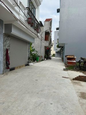 phân lô ràng ràng đường 6m ninh xá, ninh sở diện tích 50m mặt tiền & hậu đều 5m, đất