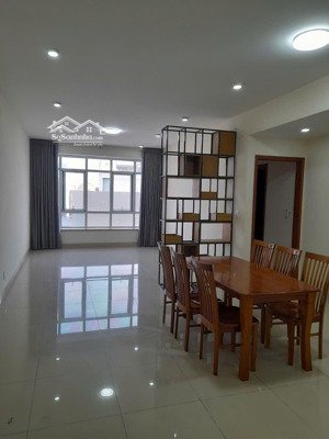 cho thuê căn hộ chung cư ngọc phương nam có 4 phòng ngủ 2 nhà vệ sinh nhà căn góc rộng 118m2
