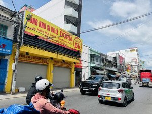 cần cho thuê mặt bằng mới rộng ngay trung tâm, mặt tiền đường trần quý cáp (diện tích gần 500m2)