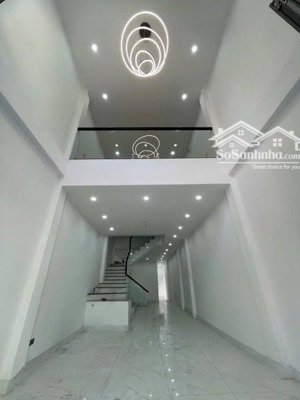 bán nhà 2 tầng 1 tum đường lê khôi, phố mới