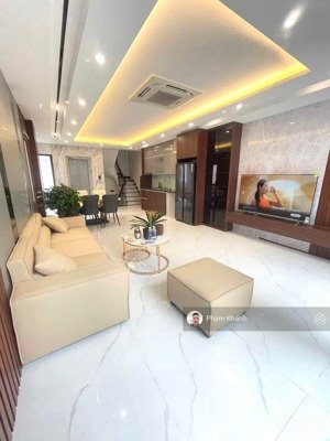 la phù nhà mới ở ngay 36m 4tầng ô tô đỗ cánh 10m. chỉ hơn 4 tỷ