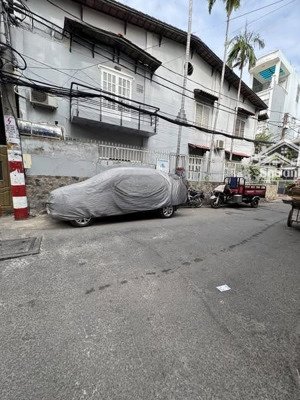 giảm 500tr giá mới chỉ 7.x tỷ nhà 100m hiếm có lạc long quân p8 tân bình hẻm thông sát hẻm oto