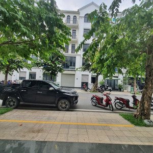 bán nhà phố 5 lầu 162m2 xây full đất - vinhomes quận 9 đã hoàn thiện giá 41,2 tỷ