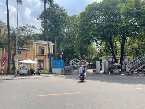 bán nhà dòng tiền trần đại nghĩa, dòng tiền 50tr/tháng, 50m2, 11 tỷ, gần ôtô, 1km là đh kinh tế