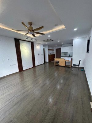 em trang bán căn 115.8m2 tầng cao hướng mát, sẵn sổ đỏ tại cc flc twin towers