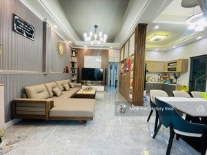 hàng hiếm bán nhà tâm huyết hẽm ô tô, dt : 90m2 đường hùng vương,p10,phường lâm viên, đà lạt